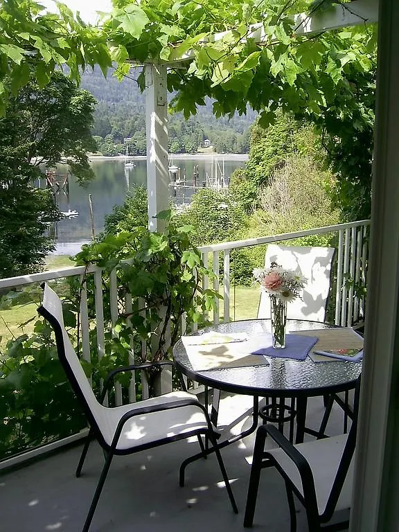 Fulford Dunderry Vacation Rental And Cabin Holiday home Fulford Harbour
