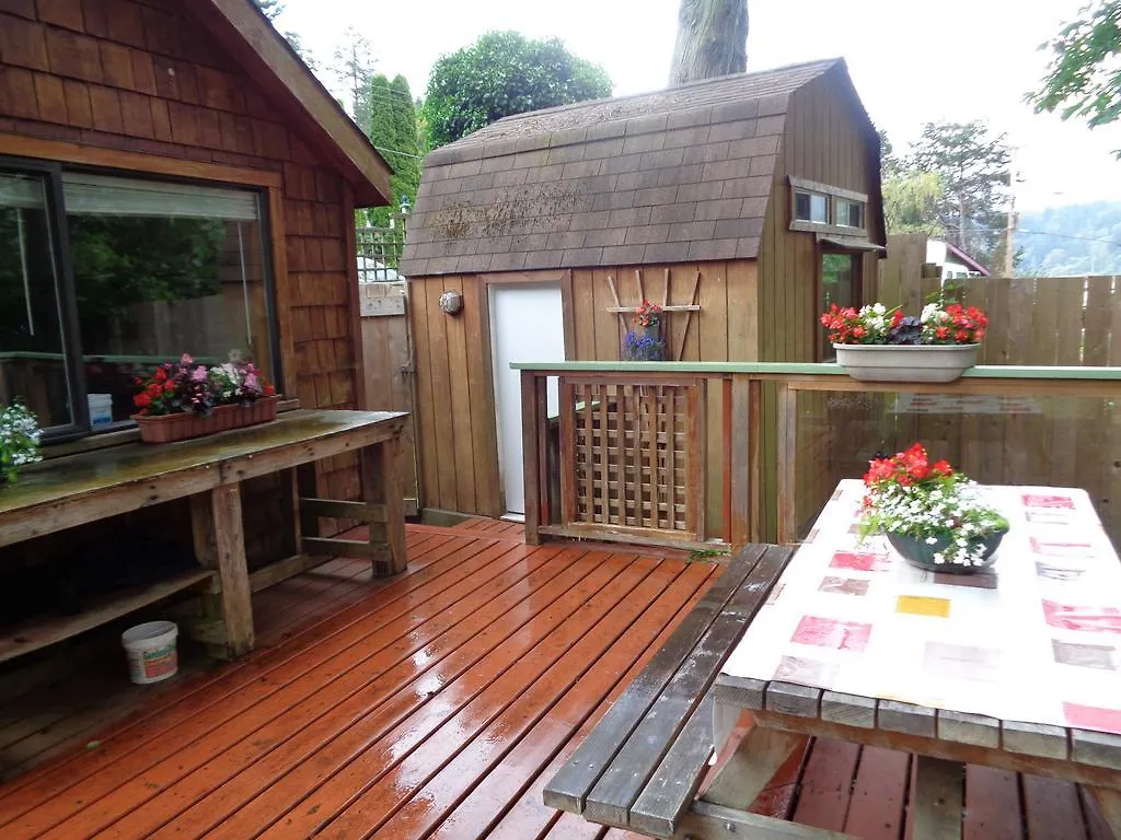 Fulford Dunderry Vacation Rental And Cabin 0*, Fulford Harbour