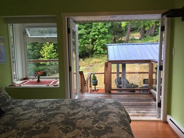 Fulford Dunderry Vacation Rental And Cabin Canada