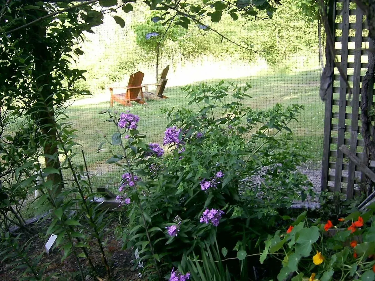 Fulford Dunderry Vacation Rental And Cabin 0*, Fulford Harbour Canada